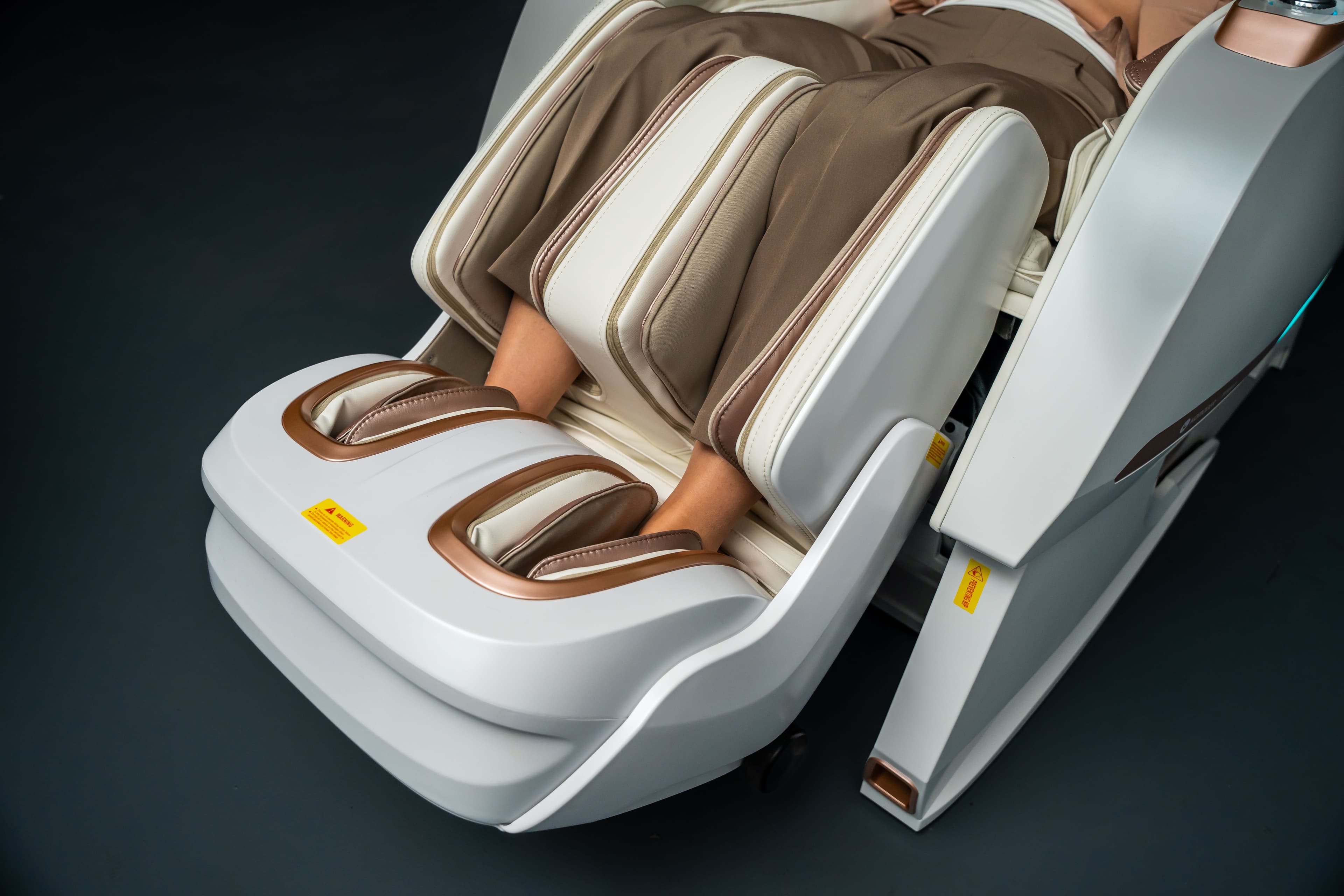 Titan-2-white-beige-2024-495.jpg